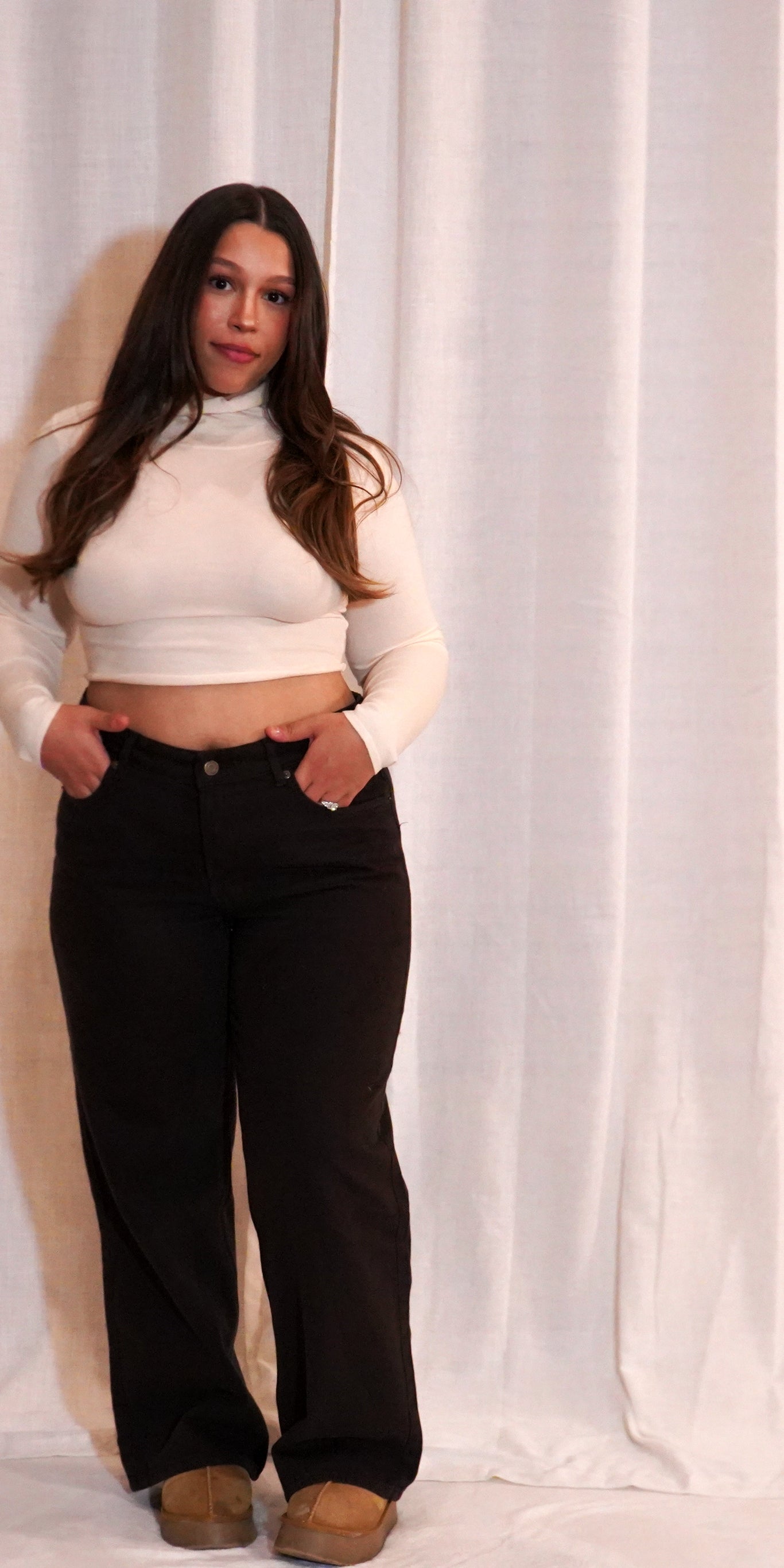 DRAPE TURTLENECK CROPPED KNIT SWEATER | LIGHT KHAKI